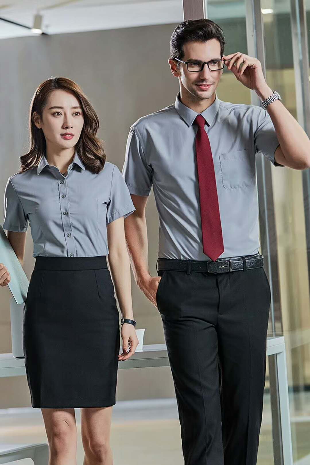 深圳工作服生產(chǎn)廠家十大選擇標準：專業(yè)定制全流程解析